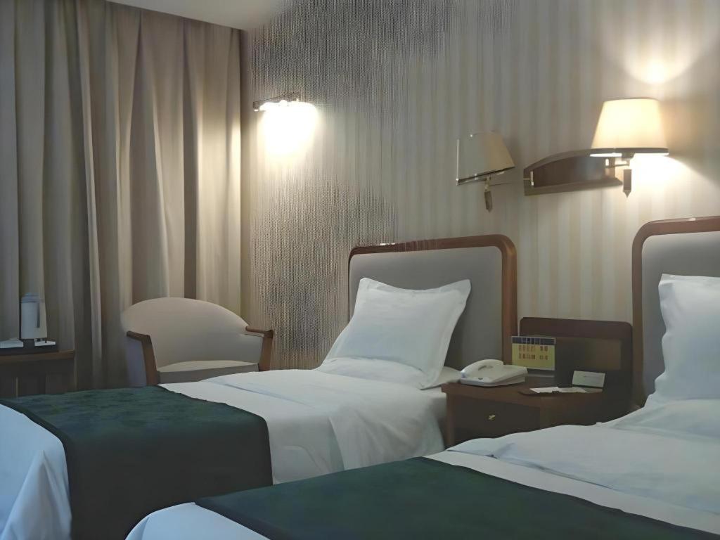 Zhengzhou Airport Hotel Exterior photo