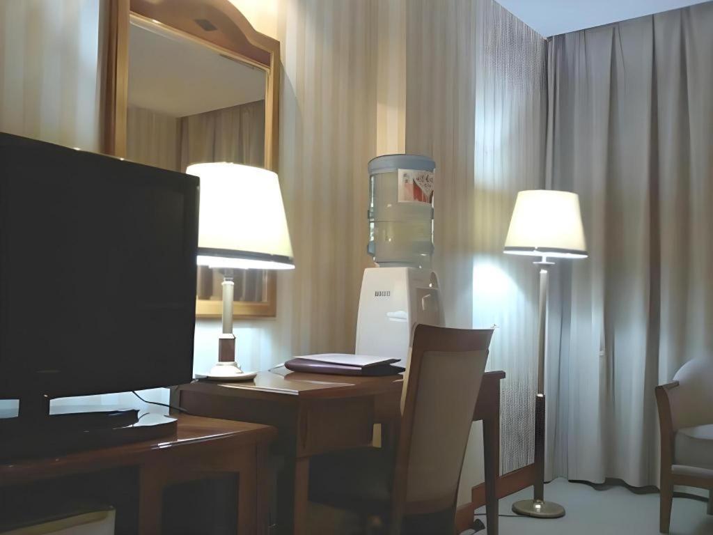 Zhengzhou Airport Hotel Exterior photo