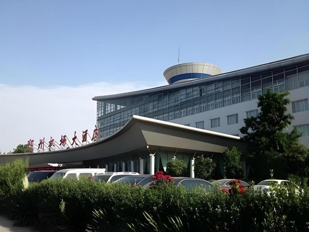 Zhengzhou Airport Hotel Exterior photo