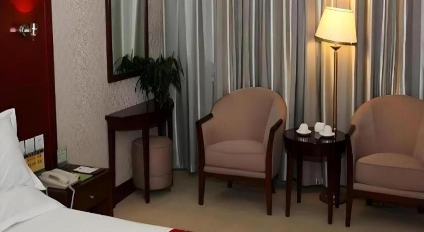 Zhengzhou Airport Hotel Exterior photo