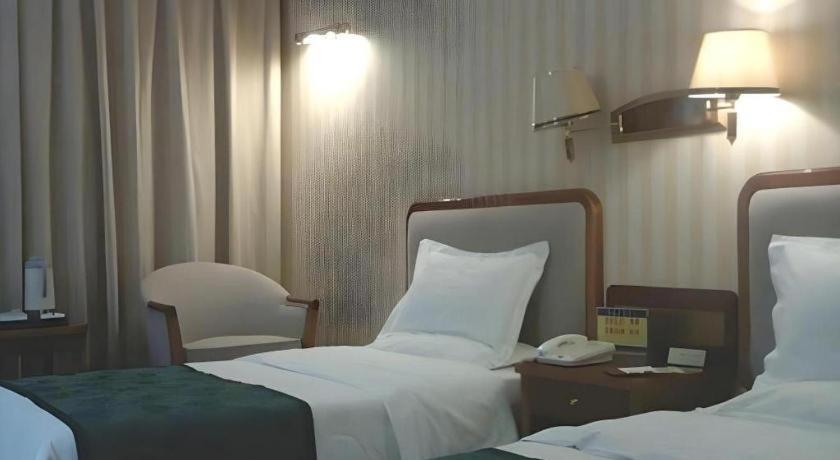 Zhengzhou Airport Hotel Exterior photo