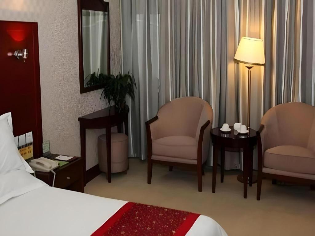 Zhengzhou Airport Hotel Exterior photo